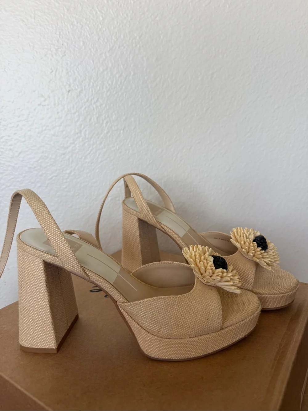 Dolce Vita Beige Platform Slingback Sandals with Floral Accent